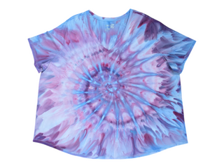 Women's 3XL Tie-dye V-Neck Spiral Top