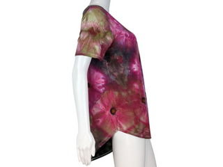 Women's Medium Tie-dye V-Neck Top