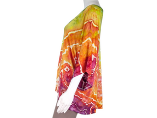 Women's Small Tie-dye Flowy Top