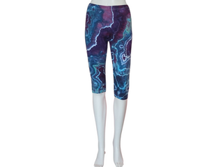 Women's Small Tie-dye Capri Leggings