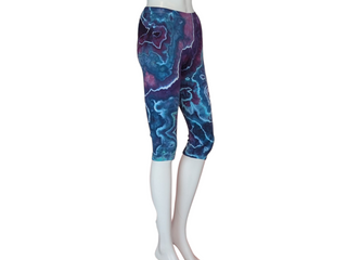 Women's Small Tie-dye Capri Leggings