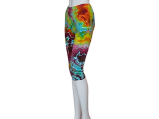 Women's Medium Tie-dye Capri Leggings