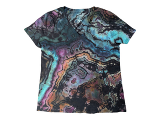 Women's Small Reverse Tie-dye V-Neck T-Shirt