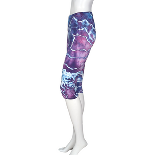 Women's Medium Tie-dye Capri Leggings
