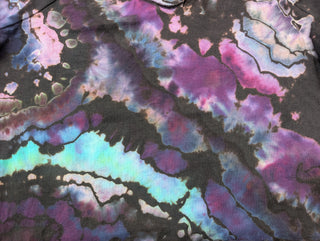 Women's Large Reverse Tie-dye Long-sleeved Crop Top