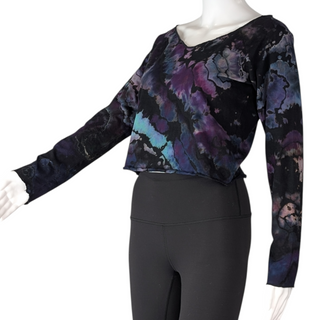 Women's Large Reverse Tie-dye Long-sleeved Crop Top