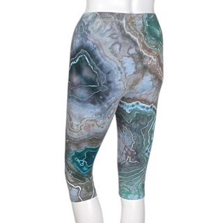 Women's Small Tie-dye Capri Leggings