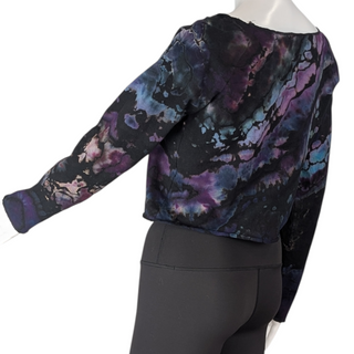 Women's Large Reverse Tie-dye Long-sleeved Crop Top