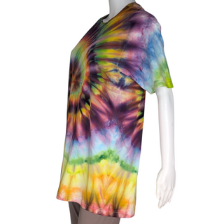 Men's Medium Spiral Tie-dye T-Shirt