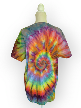 Men's XL Rainbow Spiral T-Shirt