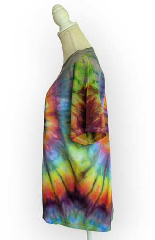 Men's XL Rainbow Spiral T-Shirt